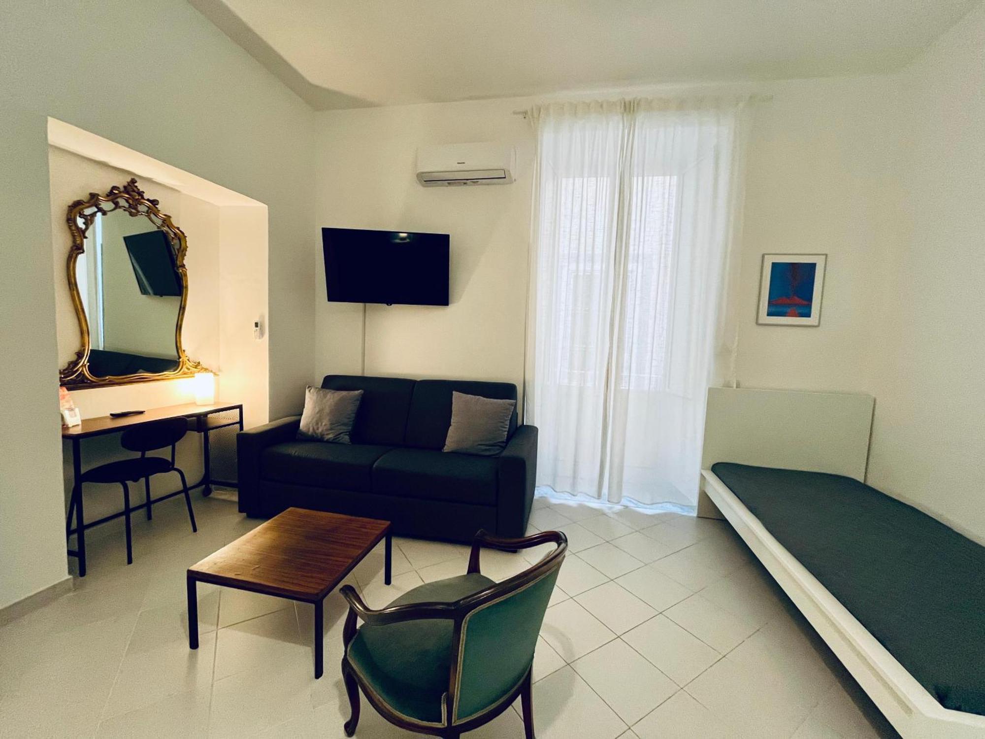 Pop Santa Chiara Bed & Breakfast Naples Exterior photo